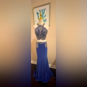 101 Elegant Blue Embellished Evening Gown